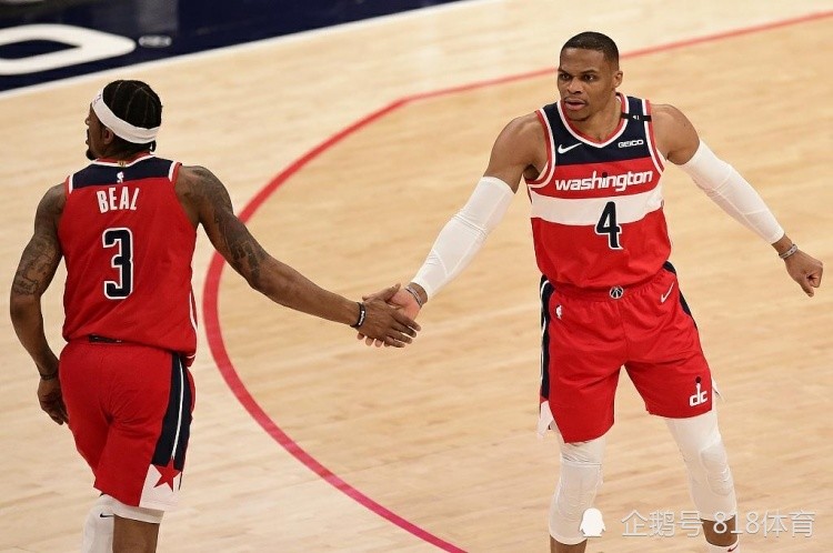  爵士重建交易送走米切尔至骑士  