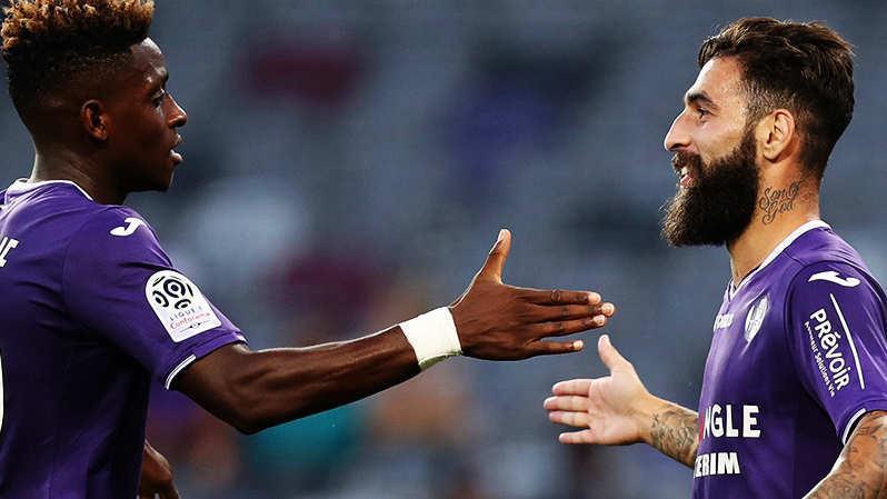  图卢兹定位球配合精妙，法甲死守战术暗藏杀机